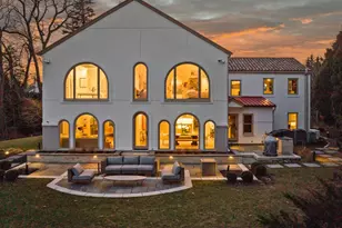 7032 N Barnett Ln, Fox Point, WI 53217 - Photo 37