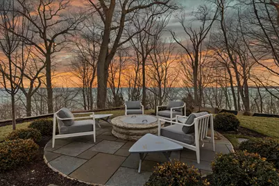 7032 N Barnett Ln, Fox Point, WI 53217 - Photo 39