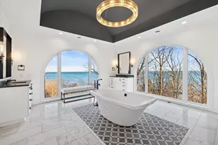 7032 N Barnett Ln, Fox Point, WI 53217 - Photo 29