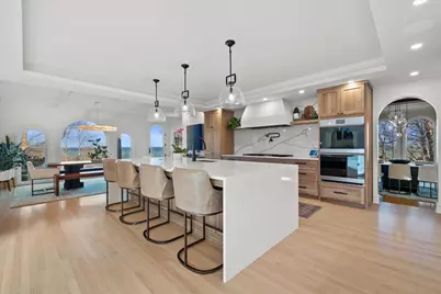 7032 N Barnett Ln, Fox Point, WI 53217 - Photo 11