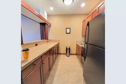 15295 W Library Ln #116 E, New Berlin, WI 53151 - Photo 9