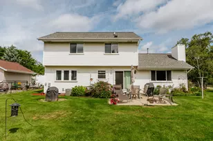 621 E Mary Ln, Oak Creek, WI 53154 - Photo 37