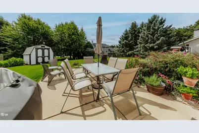 621 E Mary Ln, Oak Creek, WI 53154 - Photo 33