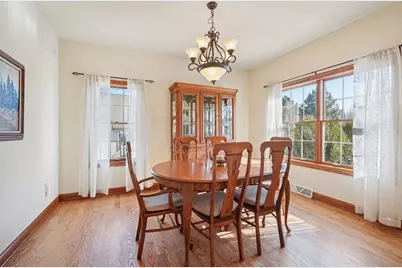 6435  River Pointe Dr, Franklin, WI 53132 - Photo 13