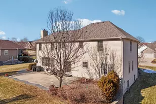 6435 River Pointe Dr, Franklin, WI 53132 - Photo 33