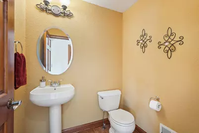 6435  River Pointe Dr, Franklin, WI 53132 - Photo 31