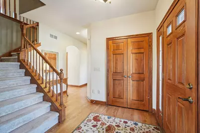 6435  River Pointe Dr, Franklin, WI 53132 - Photo 5