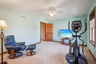 6435 River Pointe Dr, Franklin, WI 53132 - Photo 29