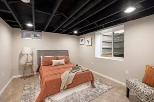 N76W14092 Appleton Ave, Menomonee Falls, WI 53051 - Photo 23