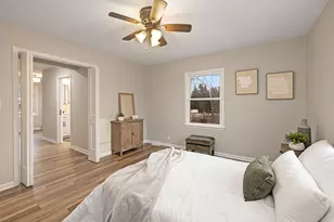 N76W14092 Appleton Ave, Menomonee Falls, WI 53051 - Photo 11