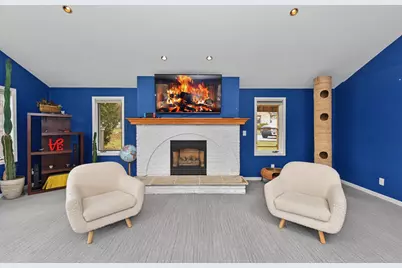 4503 N 106th St, Wauwatosa, WI 53225 - Photo 9