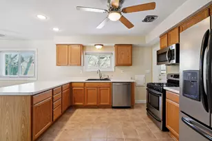 12660 Pinewood Rd, Brookfield, WI 53005 - Photo 15