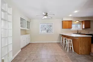 12660 Pinewood Rd, Brookfield, WI 53005 - Photo 11