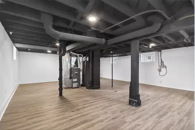 3815 N Vel R Phillips Ave, Milwaukee, WI 53212 - Photo 29