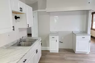 4215 N 26th St, Milwaukee, WI 53209 - Photo 3