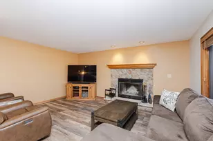 1410 Lebon Ln, Grafton, WI 53024 - Photo 3