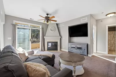 2912  University Dr #201, Waukesha, WI 53188 - Photo 9