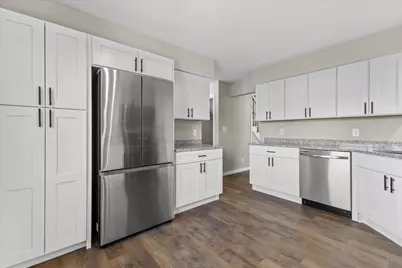 8729  43rd Ave, Kenosha, WI 53142 - Photo 9