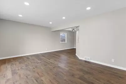 8729  43rd Ave, Kenosha, WI 53142 - Photo 5