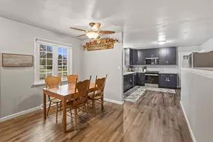 W379N5787 Meadow View Rd, Oconomowoc, WI 53066 - Photo 7