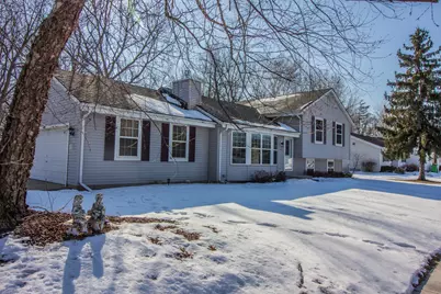 2087  Lake View Dr, Hartford, WI 53027 - Photo 13