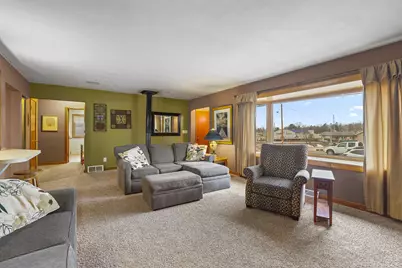 225  Juneau St, Horicon, WI 53032 - Photo 9