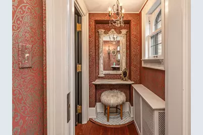 3266 N Lake Dr, Milwaukee, WI 53211 - Photo 17