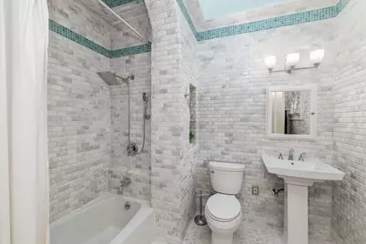 3266 N Lake Dr, Milwaukee, WI 53211 - Photo 27