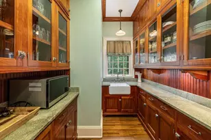 3266 N Lake Dr, Milwaukee, WI 53211 - Photo 15