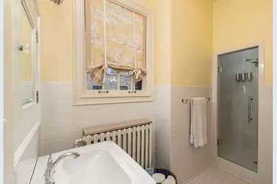 3266 N Lake Dr, Milwaukee, WI 53211 - Photo 33