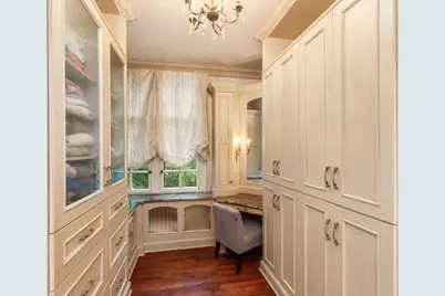 3266 N Lake Dr, Milwaukee, WI 53211 - Photo 25