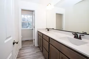 402 Manchester Dr, Williams Bay, WI 53191 - Photo 21