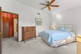 15634 W Brook Dr, New Berlin, WI 53151 - Photo 25