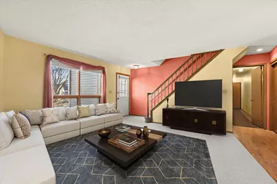 15634 W Brook Dr, New Berlin, WI 53151 - Photo 5