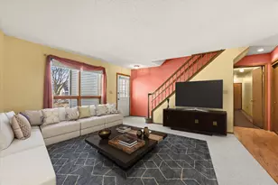 15634 W Brook Dr, New Berlin, WI 53151 - Photo 5