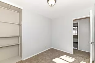 6402 W Bennett Ave, Milwaukee, WI 53219 - Photo 13