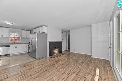 6402 W Bennett Ave, Milwaukee, WI 53219 - Photo 3