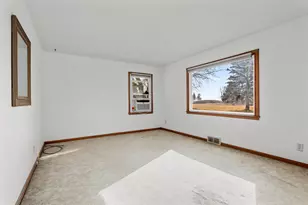 316 E Park View Ln, Manitowoc, WI 54220 - Photo 5