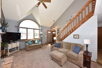 1336  Sumac Ct, Port Washington, WI 53074 - Photo 5