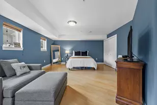 2009 N Cambridge Ave, Milwaukee, WI 53202 - Photo 21