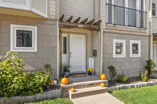 2009 N Cambridge Ave, Milwaukee, WI 53202 - Photo 5