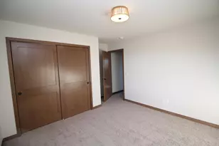 1241 Valley Hill Ln, Racine, WI 53182 - Photo 23