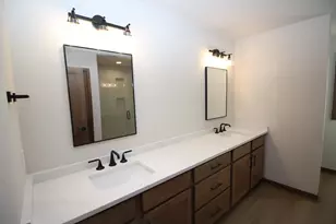 1241 Valley Hill Ln, Racine, WI 53182 - Photo 17