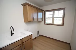 1241 Valley Hill Ln, Racine, WI 53182 - Photo 15