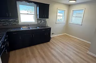 4334 W Eggert Pl., Milwaukee, WI 53218 - Photo 5