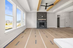 W198N4901 Hickory St, Menomonee Falls, WI 53051 - Photo 9