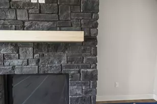 W198N4901 Hickory St, Menomonee Falls, WI 53051 - Photo 23