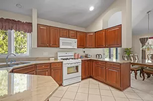 7727 55th Ave, Pleasant Prairie, WI 53142 - Photo 11