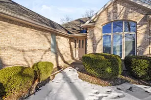 7727 55th Ave, Pleasant Prairie, WI 53142 - Photo 3