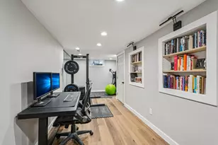 6004 Oriole Ln, Greendale, WI 53129 - Photo 23